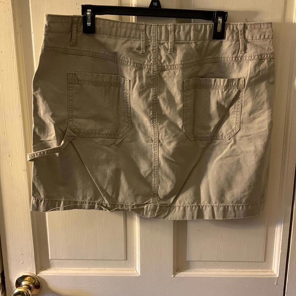 Gap skirt tan size 14 - Picture 2 of 6